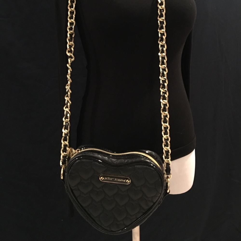 Betsey Johnson cross body heart shaped purse